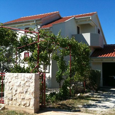 Apartments Villa Aurora Ražanac Eksteriør bilde