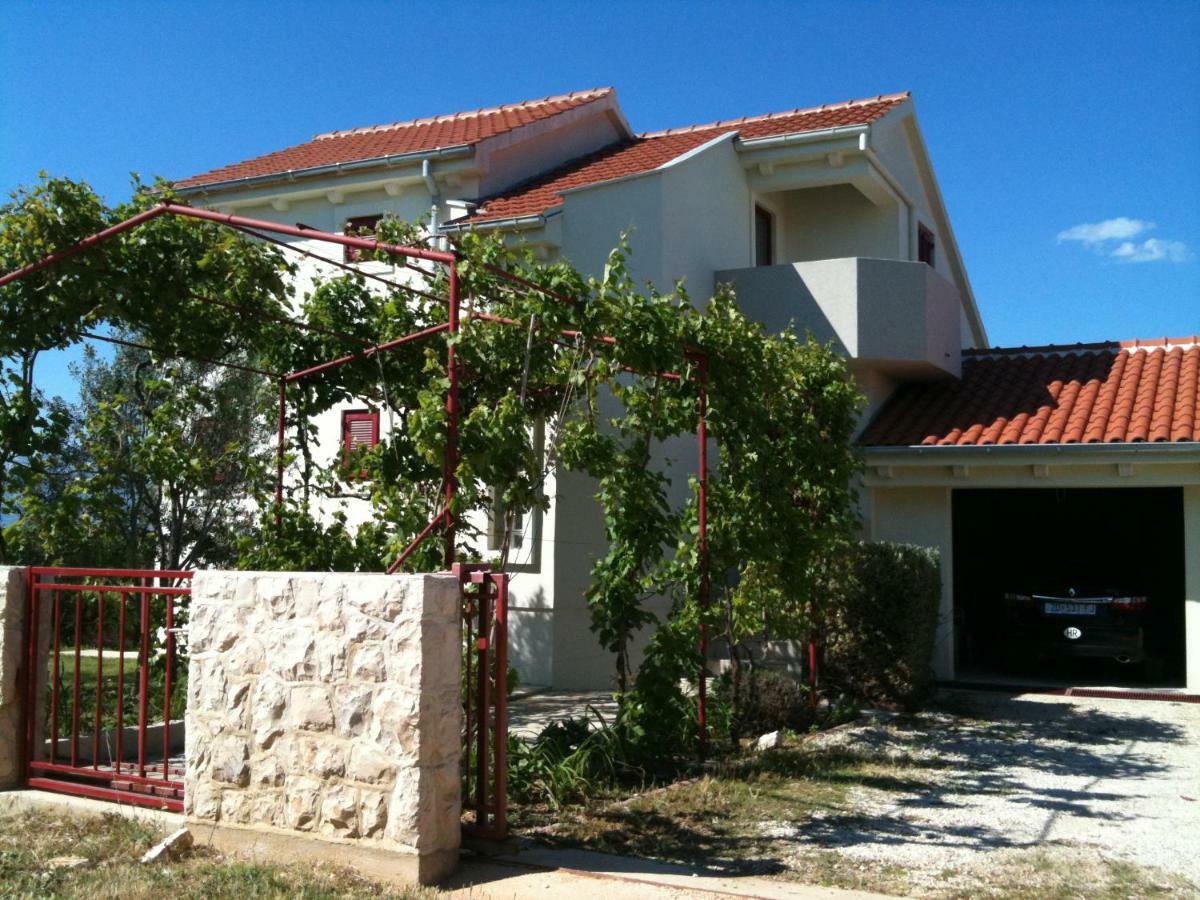 Apartments Villa Aurora Ražanac Eksteriør bilde