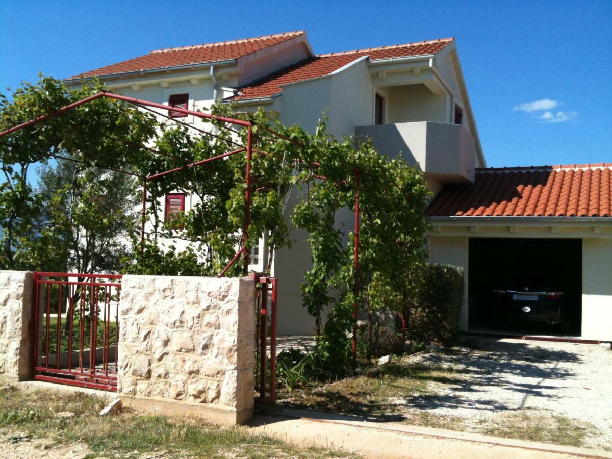 Apartments Villa Aurora Ražanac Eksteriør bilde