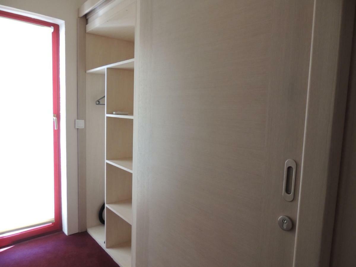 Apartments Villa Aurora Ražanac Eksteriør bilde