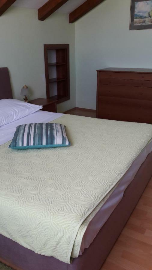 Apartments Villa Aurora Ražanac Eksteriør bilde